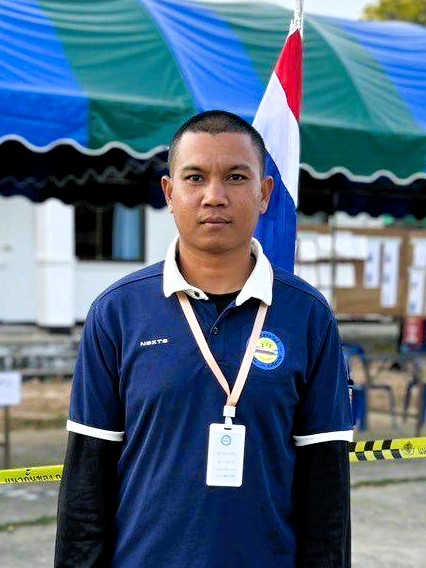 นายวีรเทพ  ภาษี